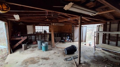 HUGE potential on this fixer-upper on 14+- acres with a shop! 3 - photo 9