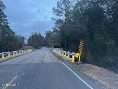 Rolling 22.19 Acers in Vancleave. Property like this in the - photo 3