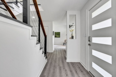 Beautiful Designed Waterview Home - photo 27