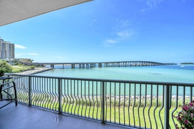 Welcome to 'Fort Destin', where you'll find a unique waterfront - photo 12