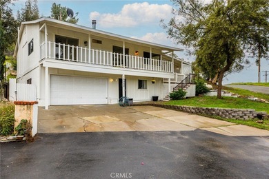 Lake Elsinore Home For Sale in Lake Elsinore California