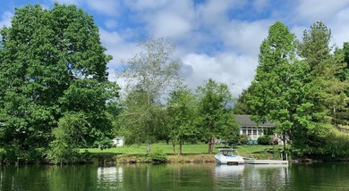 Lake Carey Home For Sale in Tunkhannock Pennsylvania