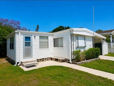 Welcome to East Bay Oaks, Largo's premier 40+ PET and - photo 3