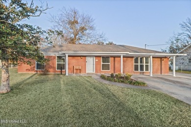 Charming rancher in a well established neighborhood at Quarels - photo 1