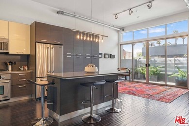 Exceptional value at Steel Lofts in the heart of Marina del Rey - photo 3