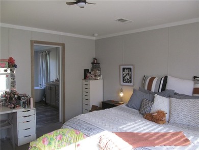 New price improvement! Enjoy the best of country and lake life - photo 14