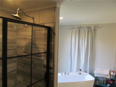 New price improvement! Enjoy the best of country and lake life - photo 16