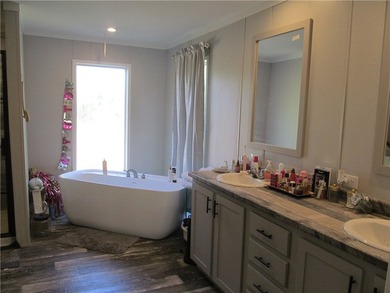 New price improvement! Enjoy the best of country and lake life - photo 17