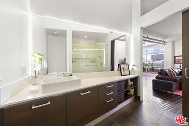 Exceptional value at Steel Lofts in the heart of Marina del Rey - photo 7