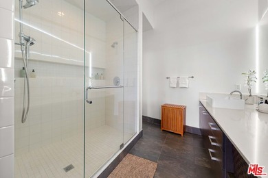 Exceptional value at Steel Lofts in the heart of Marina del Rey - photo 8