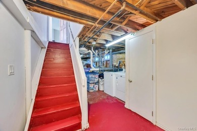Welcome to this charming 3-bedroom, 2 full bathroom Cape nestled - photo 38