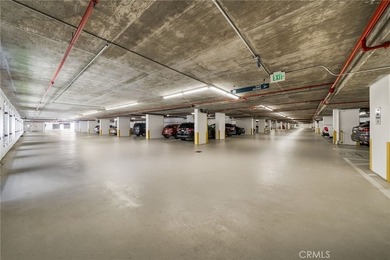 Luxury high-rise living at its finest in the prestigious Marquee - photo 40
