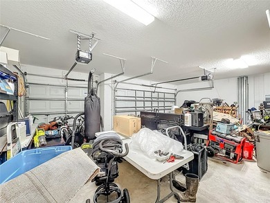 Welcome to this spacious and beautifully maintained 5-bedroom - photo 50