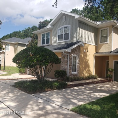 (private lake, pond, creek) Condo For Sale in Orange Park Florida