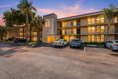 Enjoy waterfront living in Boca Bayou, one of East Boca Raton's - photo 7