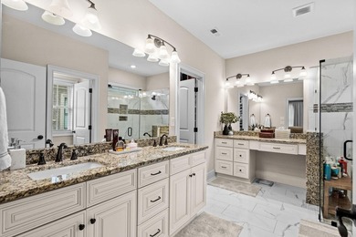 Welcome to this stunning single-level 3-bedroom, 2-bathroom - photo 28