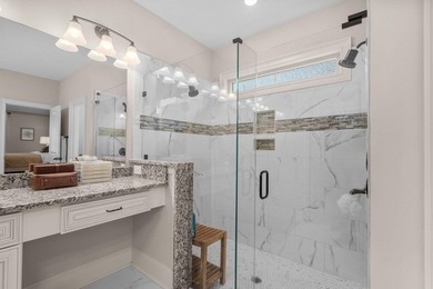 Welcome to this stunning single-level 3-bedroom, 2-bathroom - photo 30
