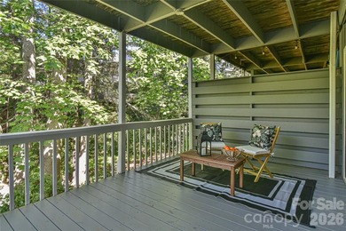 Enjoy low maintenance living and a prime location! Spacious - photo 30