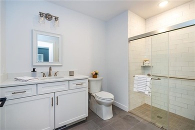FIRST FLOOR - 1 Level Luxury! Beautiful new 1-bedroom units in - photo 30