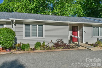 Enjoy low maintenance living and a prime location! Spacious - photo 33