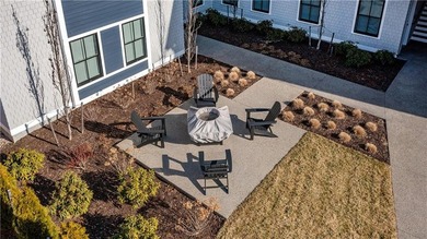 FIRST FLOOR - 1 Level Luxury! Beautiful new 1-bedroom units in - photo 33