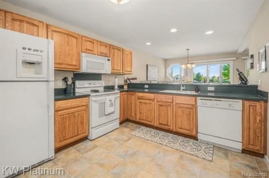 Welcome to Sea Watch Condominium & Marina - waterfront living at - photo 10