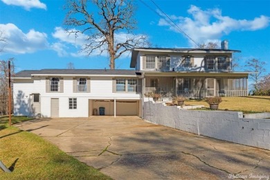 Lake Home For Sale in Shreveport, Louisiana