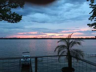 LOCATION. LOCATION LOCATION!!!! This charming home sits on - photo 4