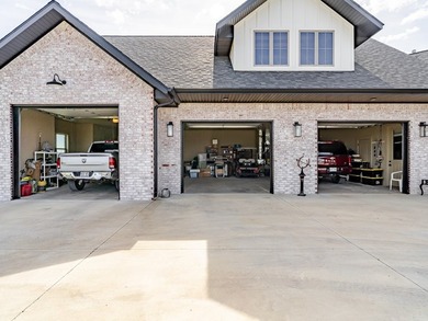 Additional listing photo 2