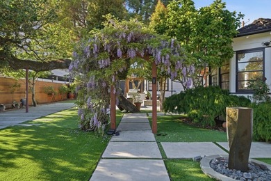 Tucked in the desirable Baywood neighborhood of San Mateo, this - photo 1