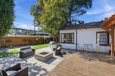 Tucked in the desirable Baywood neighborhood of San Mateo, this - photo 7