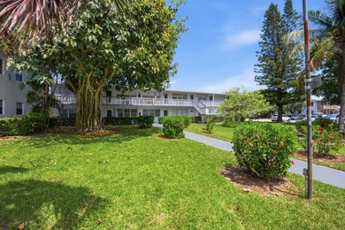 Welcome to this beautifully maintained 1-bedroom, 1-bath - photo 2