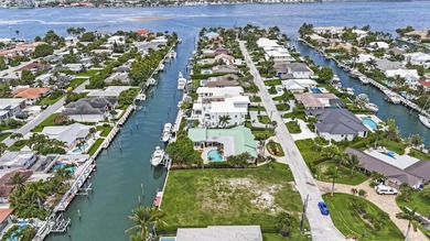 Premium waterfront lot on Singer Island. Approximately 20' - photo 4