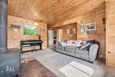 This inviting 3-bed, 2-bath home offers 1,580 sq. ft. of - photo 5