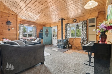 This inviting 3-bed, 2-bath home offers 1,580 sq. ft. of - photo 8