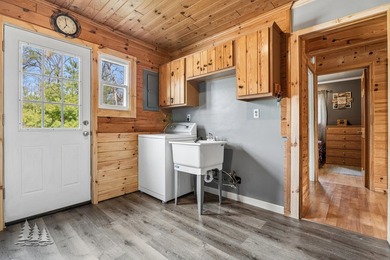 This inviting 3-bed, 2-bath home offers 1,580 sq. ft. of - photo 10