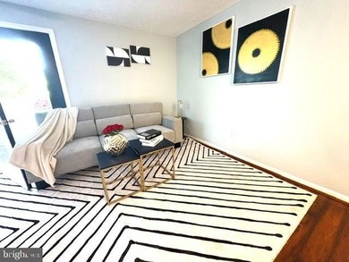 Beautiful 2-Bedroom, 2-Bath Condo in a Peaceful Lake Community - photo 2