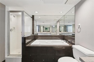 Truly one-of-a-kind at just over 2400 sq ft, this spectacular - photo 11