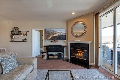 WALK-IN-NO STEPS LAKE LIVING! Experience effortless lakeside