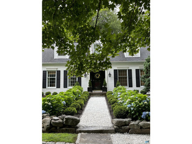 A rare fully furnished home in one of Waterbury's most unique - photo 23