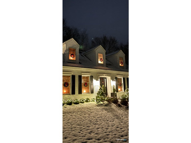 A rare fully furnished home in one of Waterbury's most unique - photo 30
