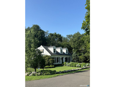 A rare fully furnished home in one of Waterbury's most unique - photo 37