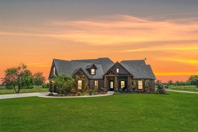 Lake Ray Roberts Home For Sale in Sanger Texas