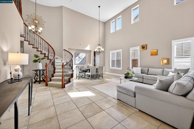 Welcome to an exceptional residence in the sought-after gated - photo 7