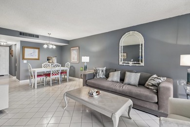 Well-maintained and furnished 1-bedroom condo featuring a - photo 8