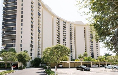 Lake Mangonia Condo For Sale in West Palm Beach Florida