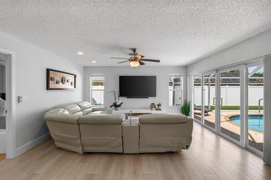 Welcome to Boca Raton's best-kept secret: The Estates Boca Lyons - photo 31