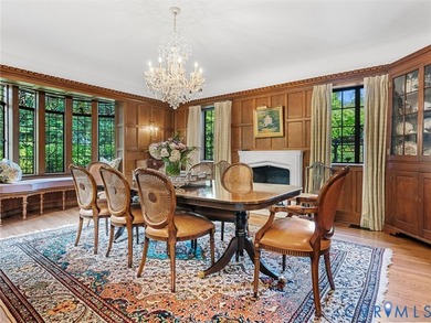 Known historically as the Hummel House, or Hill Crest by the - photo 13