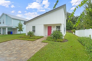 Step into this beautifully crafted new construction home - photo 4
