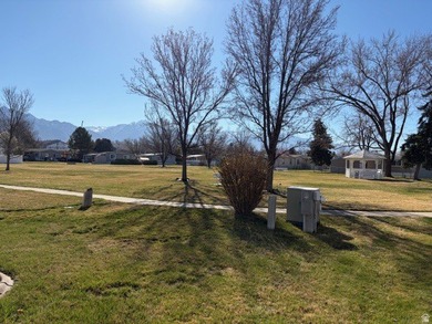 2-Bed, 2-Bath Double-Wide in 55+ Community! This beautiful 1975 - photo 17